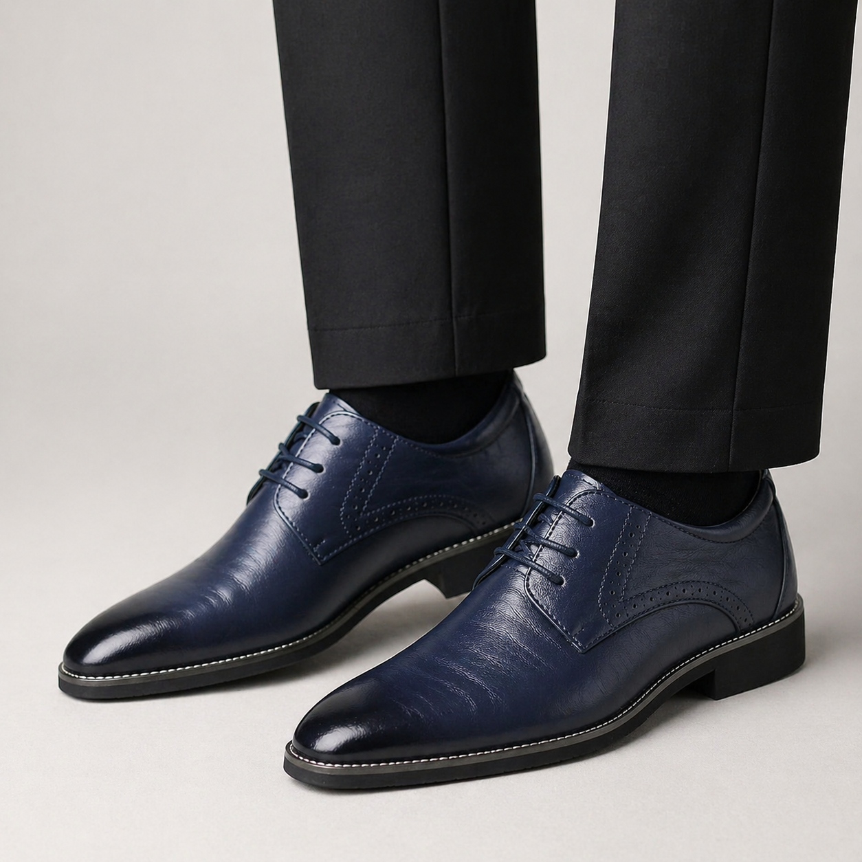 Men's blue leather Oxford shoes with classic lace-up design for business, weddings and formal occasions